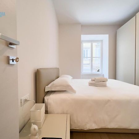 Cavana 2 Tirabora Short Rent Trieste Dış mekan fotoğraf